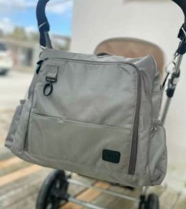 תיק החתלה gitta ideal גיטה איידיל - אקליפטוס אפור ירקרק