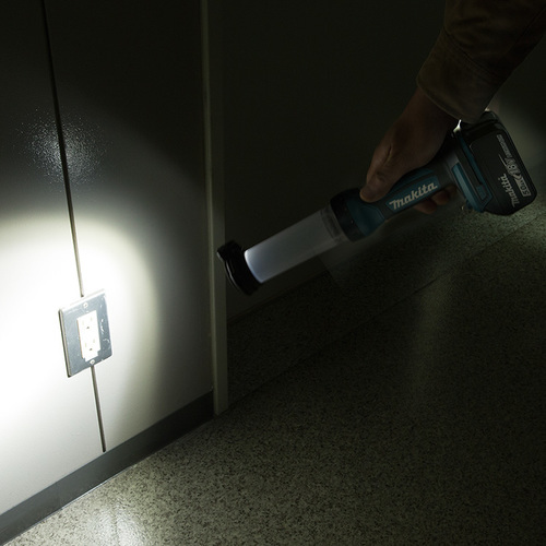 גוף פנס נטען DML807 18V תוצרת MAKITA