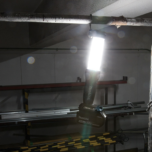 גוף פנס נטען DML807 18V תוצרת MAKITA