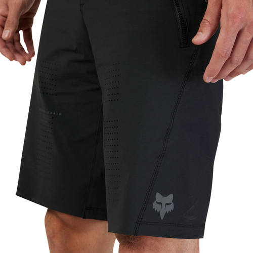מכנס רכיבה קצר פוקס שחור - FOX RACING FLEXAIR SHORTS V24
