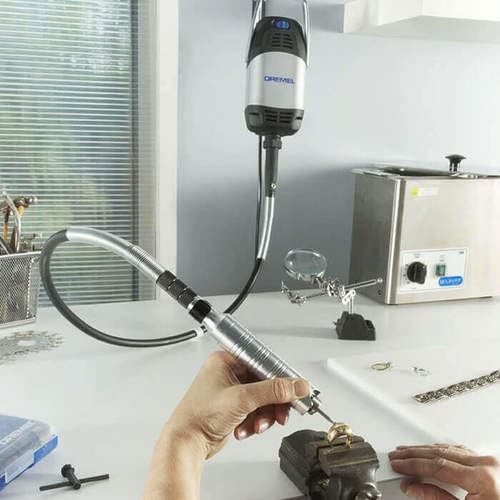 מכשיר Dremel Fortiflex עם ציר גמיש ו-21 אביזרים