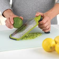 מגרדת Twist Grater - JOSRPH JOSEPH