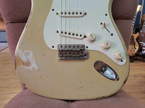 Fender Stratocaster Custom Shop 1957 Relic Desert Sand 2012