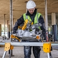 סטנד נייח למסור גרונג/פנדל Dewalt DE7033