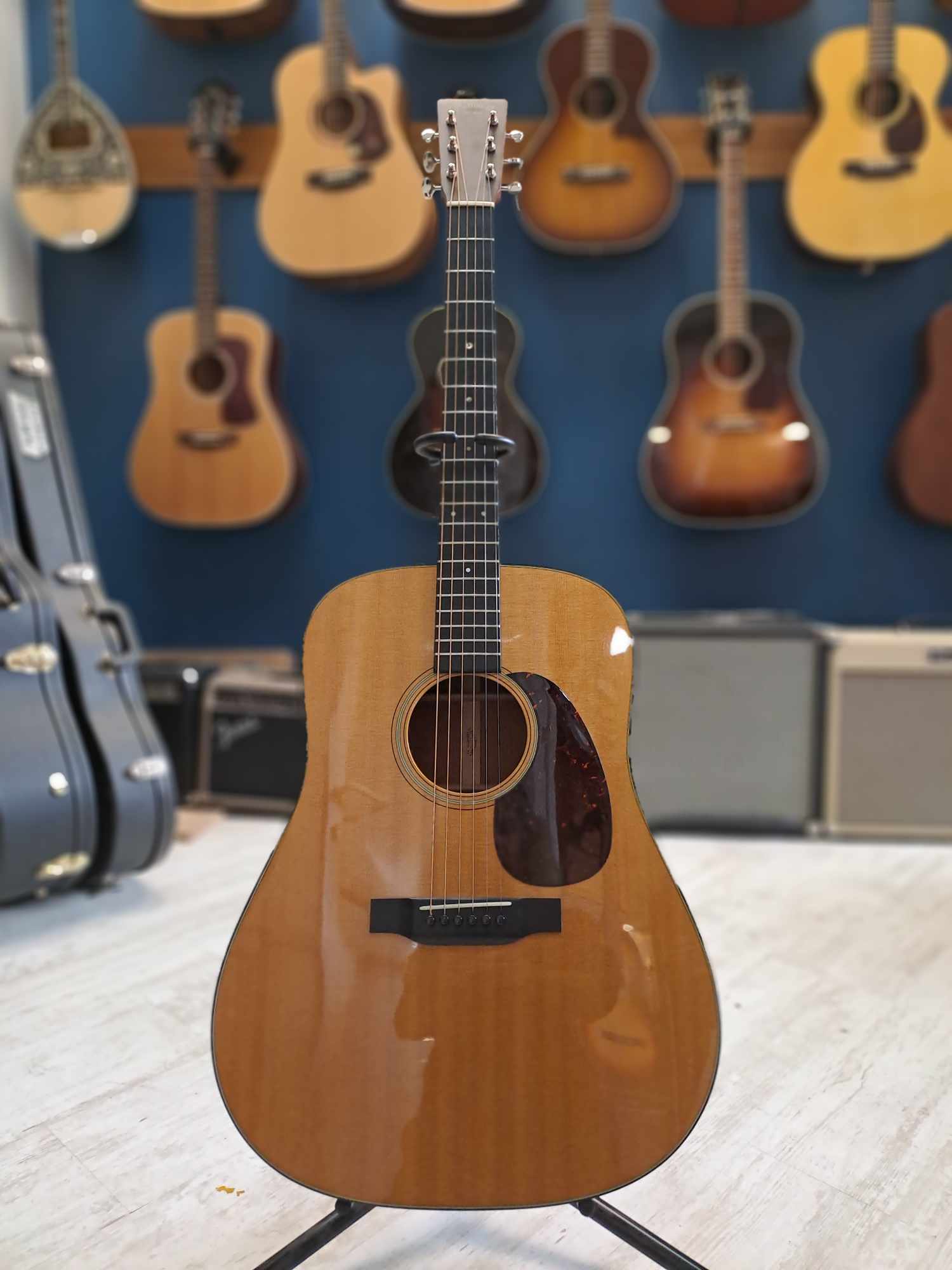 Martin D-18 2015