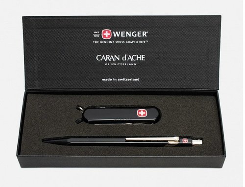  ערכת מתנה : עט כדורי CARAN d'ACHE  ואולר WENGER