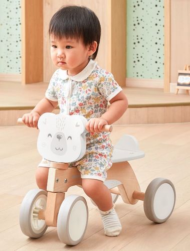 בימבה מעוצבת מעץ מלא עם גלגלי EVA - דב