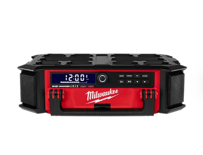 רדיו נטען Milwaukee M18 2950-20 לאתר עבודה עם מטען מובנה ותאימות PACKOUT