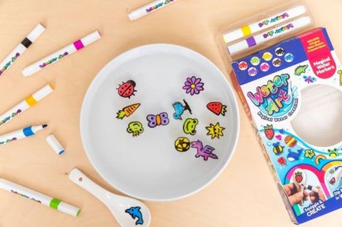 צפצפים: 6 טושים ו 2 שבלונות ליצירת ציורים צפים על גבי מים - גינת הפיות