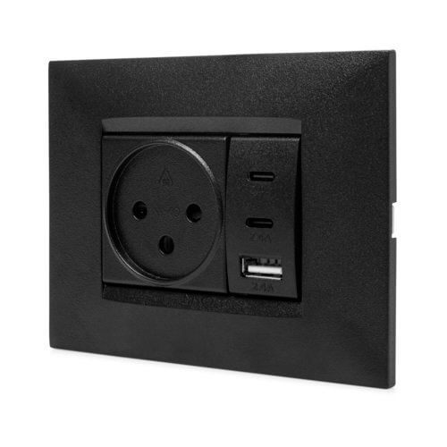 מטען 3 יציאות USB 2C+A PD 20W שחור מט 1 מודול ניסקו סוויץ’