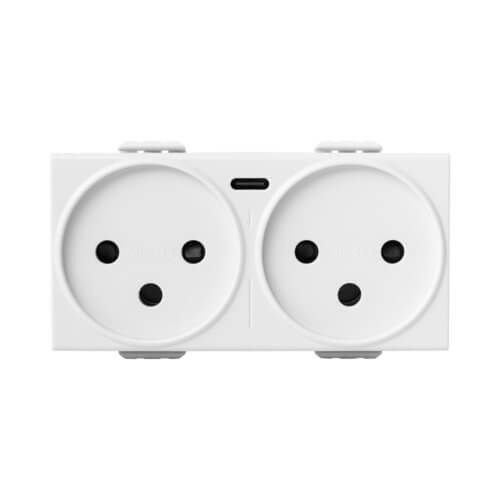 שקע כח כפול+ USB C 18W לבן – ניסקו סוויץ’