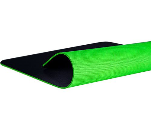 משטח גיימינג לעכבר  RAZER Gigantus V2 RZ02-01830200-R3M1