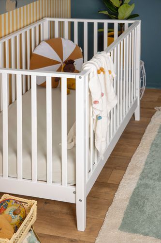 מיטת תינוק הופכת למיטת מעבר ולמיטת ספה דגם להלה - לבן