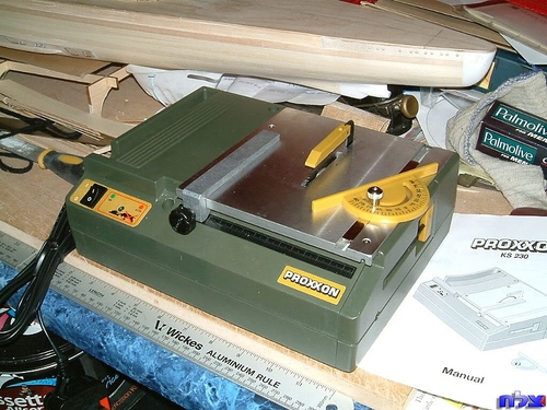 מסור שולחני קומפקטי PROXXON דגם KS230