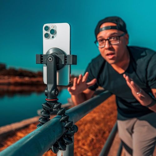 חצובה עם תופסן מגנטי Joby GripTight GorillaPod MagSafe