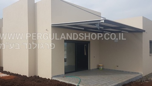 סבכת משרבייה לבנה / PVC במידה 237.5*117/ עבה 1.5 ס