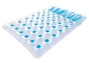 מזרן כוסות זוגי מתנפח עם מקום ל-36 כוסות וכרית מובנית 