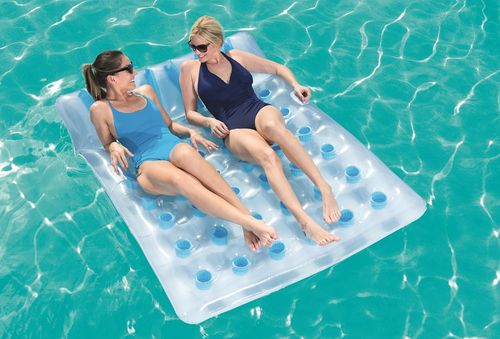 מזרן כוסות זוגי מתנפח עם מקום ל-36 כוסות וכרית מובנית 