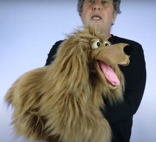 LIVING PUPPET הכלבה לולו  W123