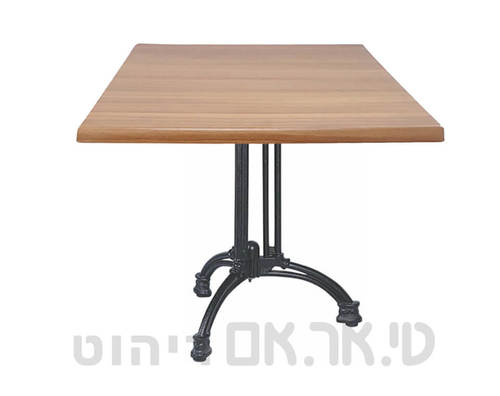 שולחן מרובעת