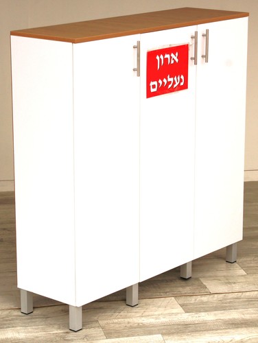ארון נעליים רוחב 120 גובה 133 לבן אלון