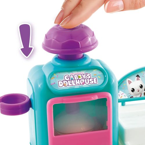 מפעל עוגות הבצק עם מכונת תבניות בית הבובות של גבי