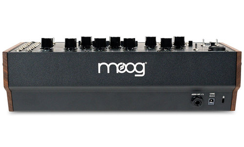 Moog Spectravox - ווקודר ומעבד אות אנלוגי 