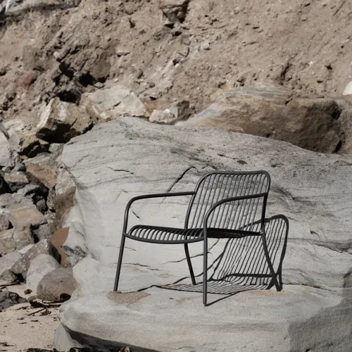 כיסא גן רחב אפור עם ידיות YUA WIRE Lounge chair