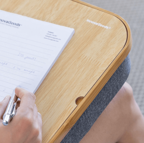 מעמד שולחני ללפטופ עם תא אחסון 