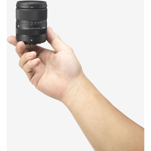 עדשה Sigma 18-50mm f/2.8 DC DN Contemporary for Fujifilm X רשמי