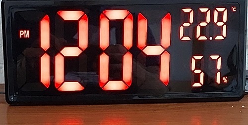 שעון לד למבוגרים