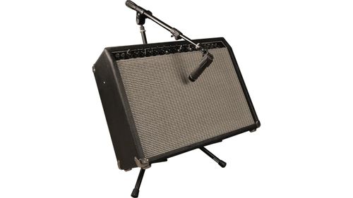 זוית נוספת Ultimate Support AMP-150 Amp Stand