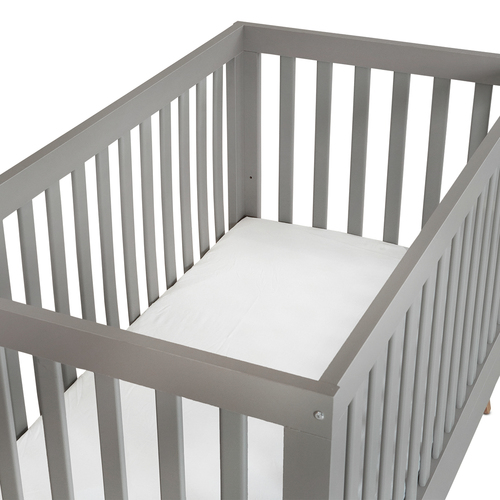 מיטת תינוק דייניז מייסון אפור/עץ – Dainy’s Maison™ Baby Bed Graphit/Wood 130×70 cm