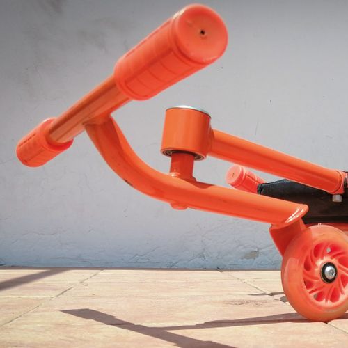 מרוצית WAVE ROLLER