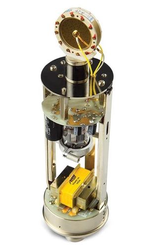 זוית נוספת Warm Audio WA-47 