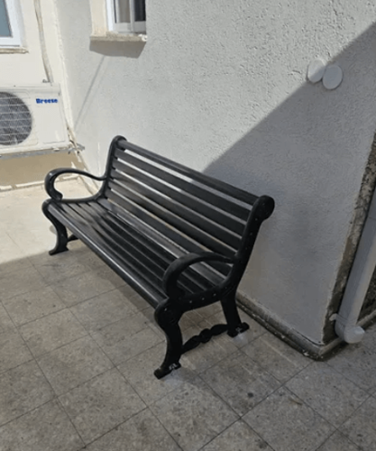 ספסל גינה אלומיניום דגם אלונה גוון שחור