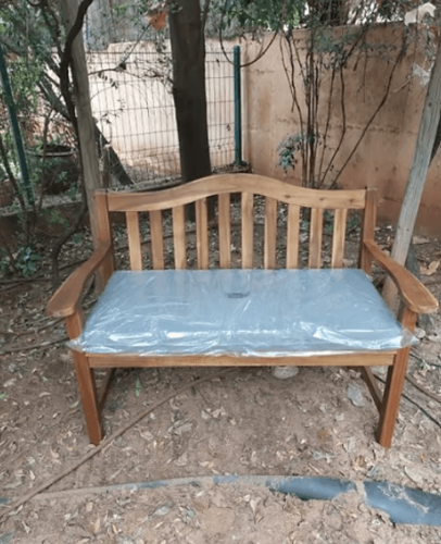 ספסל גינה איכותי מעץ דגם אושר עם ריפוד