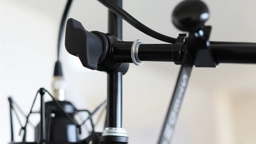זוית נוספת Ultimate Support MC-125 Mic Boom Stand