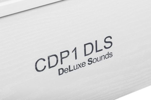 פסנתר חשמלי נייח עם 88 קלידים שקולים מנגנון פטישי CDP 1 DLS Satin white בצבע לבן מבית Orla