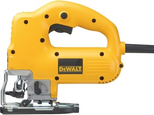 מסור אנכי DEWALT 550W