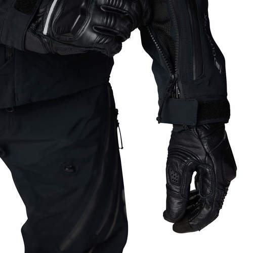 מעיל אדונצ'ר פוקס שחור - FOX DEFEND ADV JACKET V24