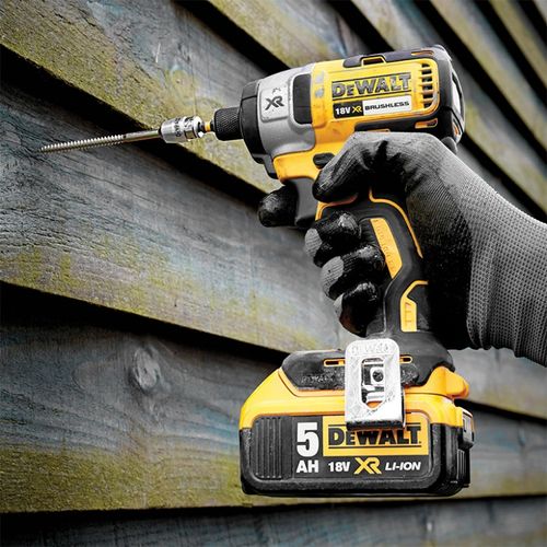 מברגת אימפקט + סוללה 5 אמפר + מטען ותיק טכנאים - Dewalt DCF887 BL 18V