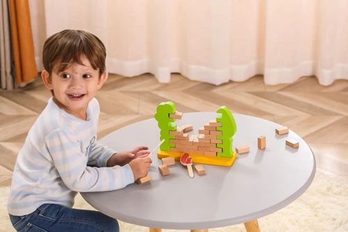 צעצועים לתינוקות וילדים