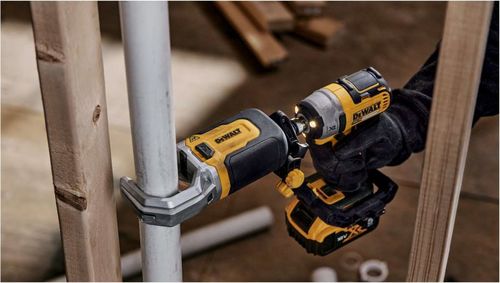 אביזר חותך צינורות DEWALT DT20560 IMPACT CONNECT - אביזר למברגת אימפקט לחיתוך צינורות PVC ו-PEX עד 50 מ