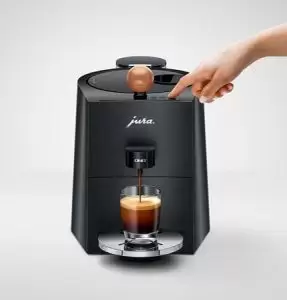 מכונת קפה יורה JURA Ono שחורה + 6 ק