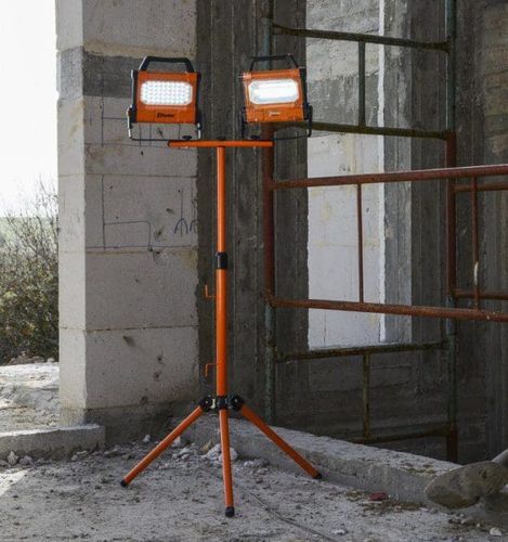 פנס הצפה פרוזקטור לד נטען 20W HUNTER מק