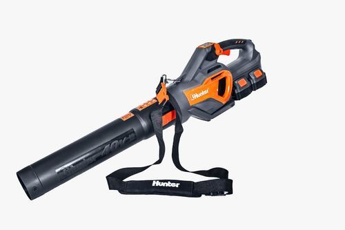 מפוח עלים נטען 40 וולט BRUSHLESS+ 2 סוללות 4 אמפר ומטען כפול BLASTER דגם HUNTER 102903-012