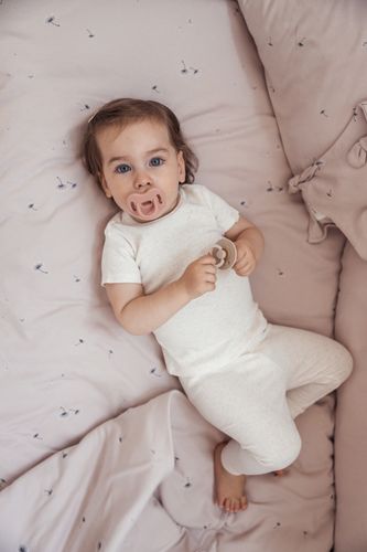 סט מצעים למיטת תינוק 3 חלקים 100% כותנה ג'רזי מקולקציית BOHO בוהו - ורוד סביונים