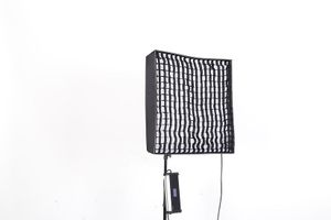 סופטבוקס וגריד לפנסי תאורה Falcon Eyes RX-24