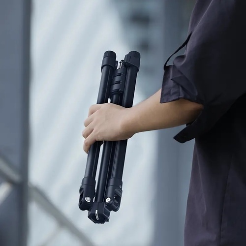 Ulanzi TT43 חצובת תאורה עם רגליים מתארכות ומתהפכות